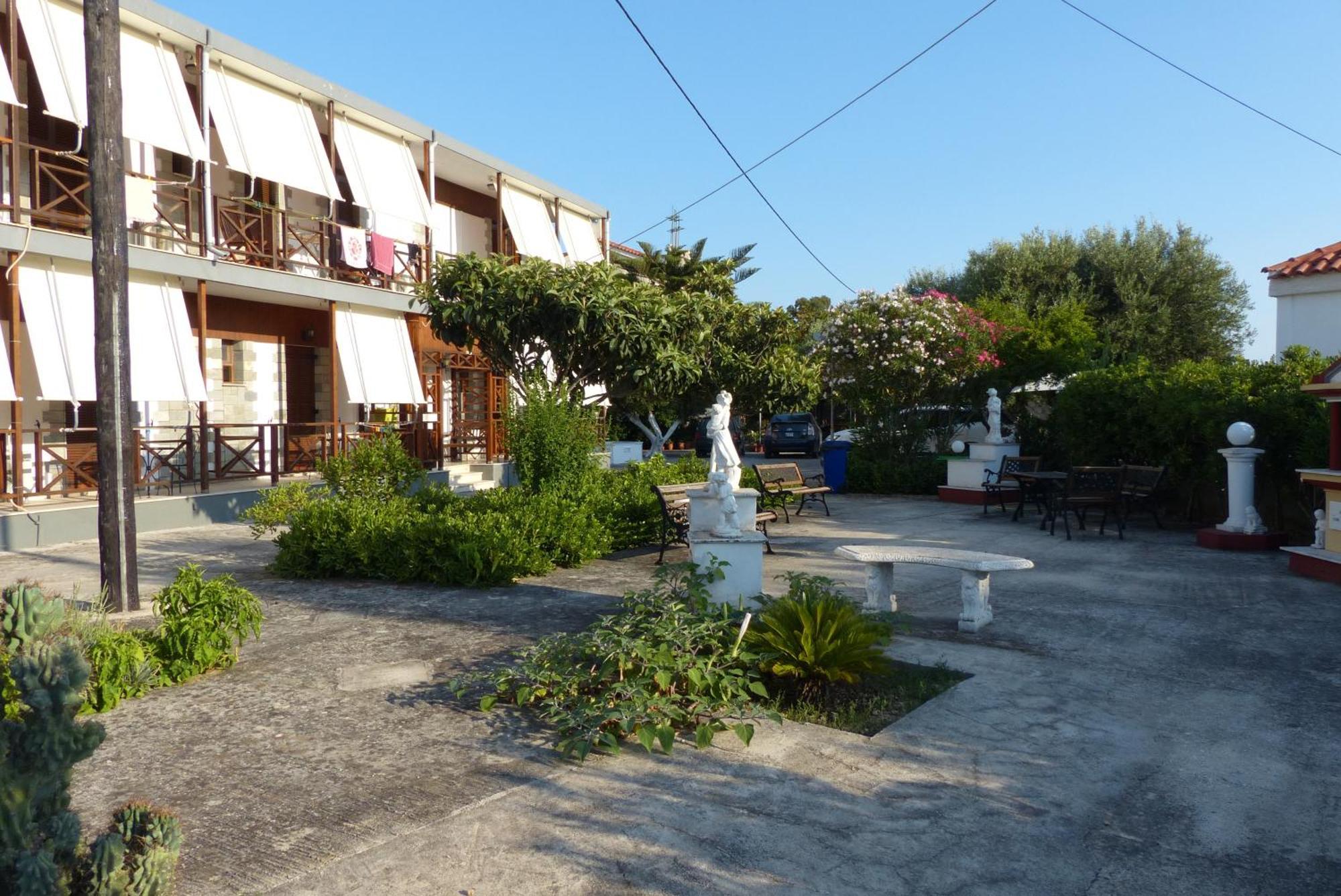 Circe Pansion Apartment Lixouri Exterior photo