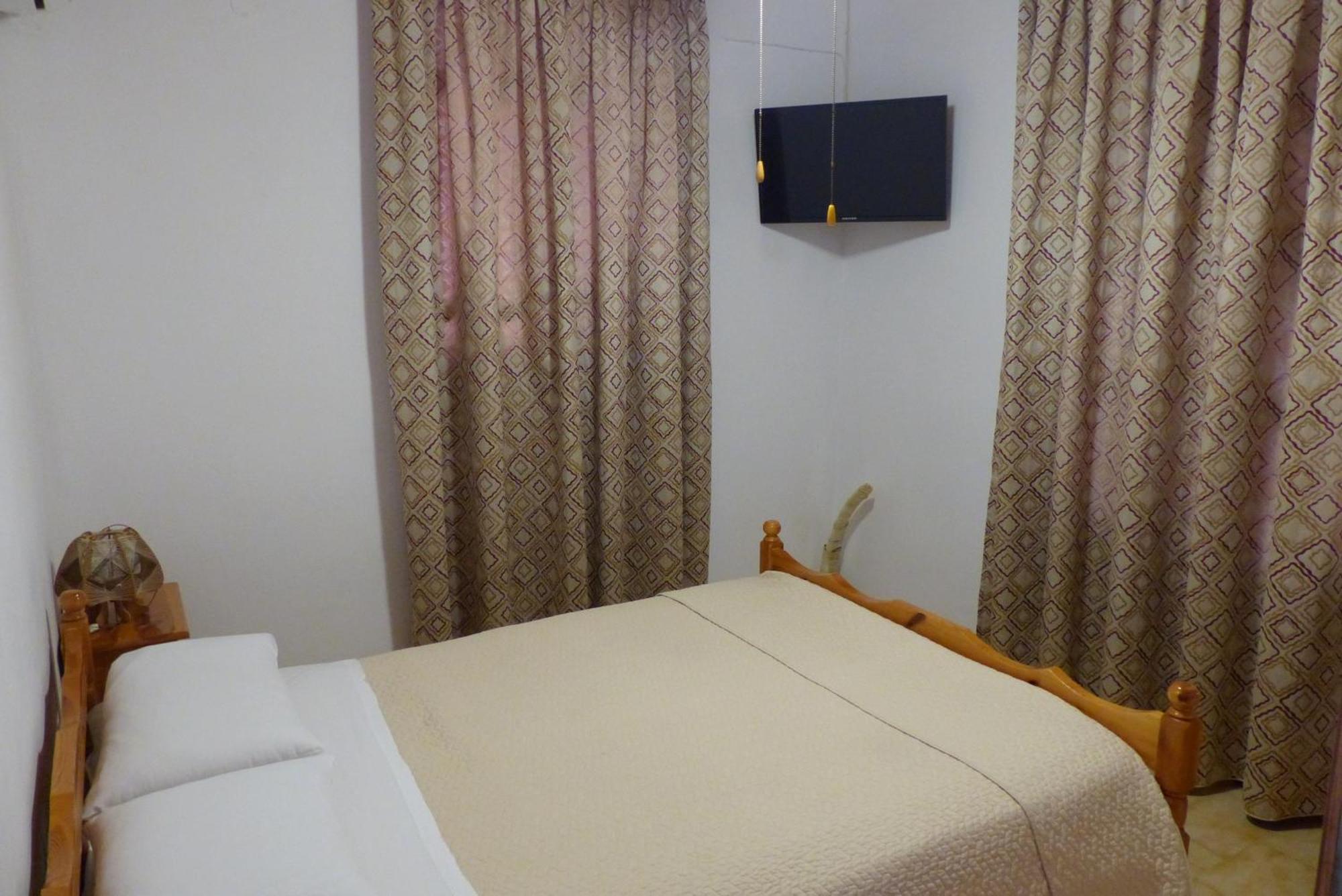 Circe Pansion Apartment Lixouri Exterior photo