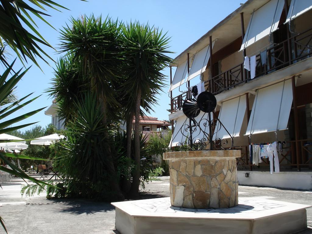 Circe Pansion Apartment Lixouri Exterior photo